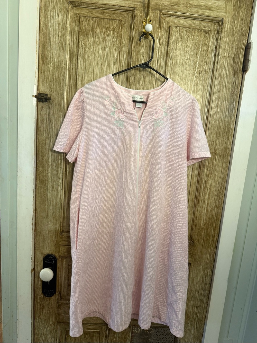 Miss Elaine Pale Pink Short-Sleeve Zip-Front Nightgown